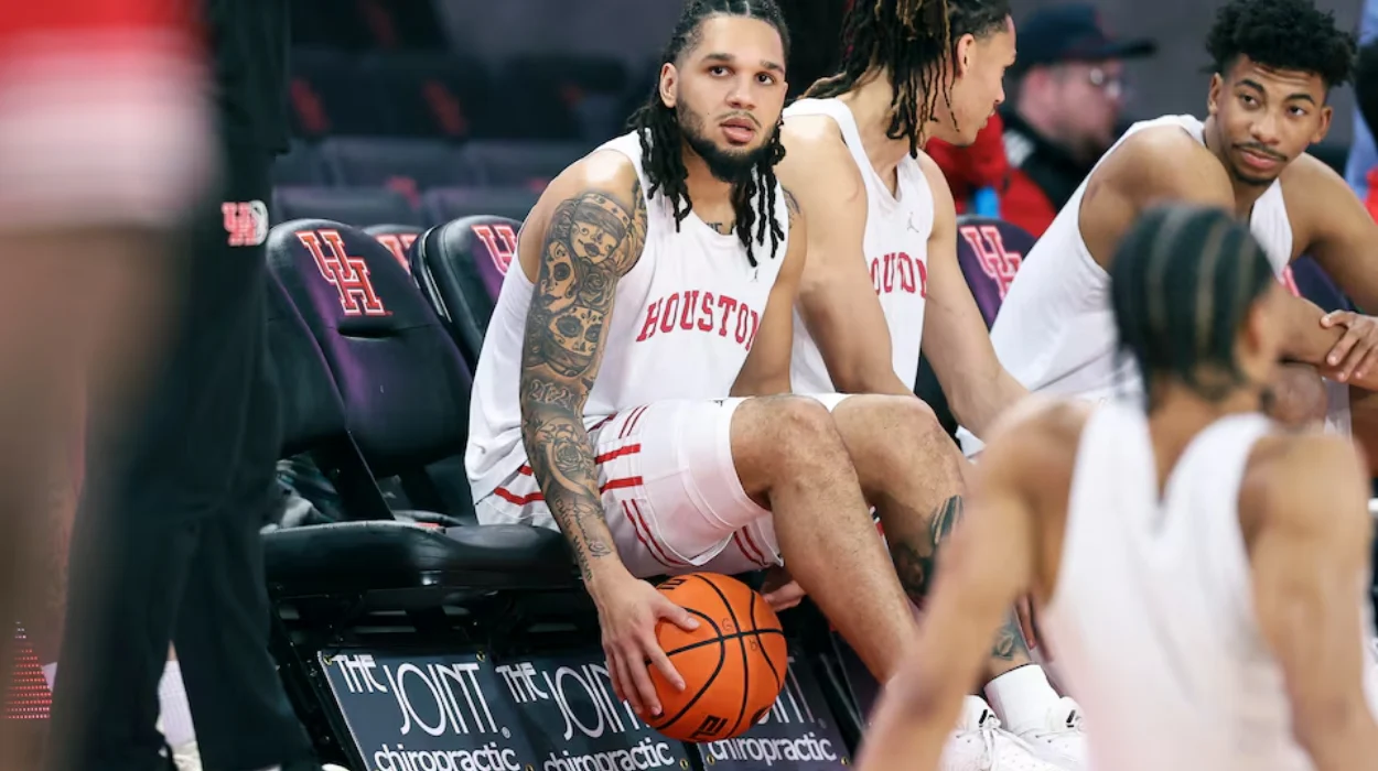 No. 7 Houston defeats No. 14 Texas Tech 69-65 at Fertitta Center