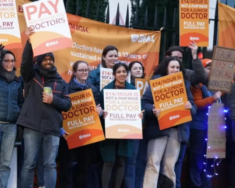 Only 1 in 3 back doctors strike, poll reveals
