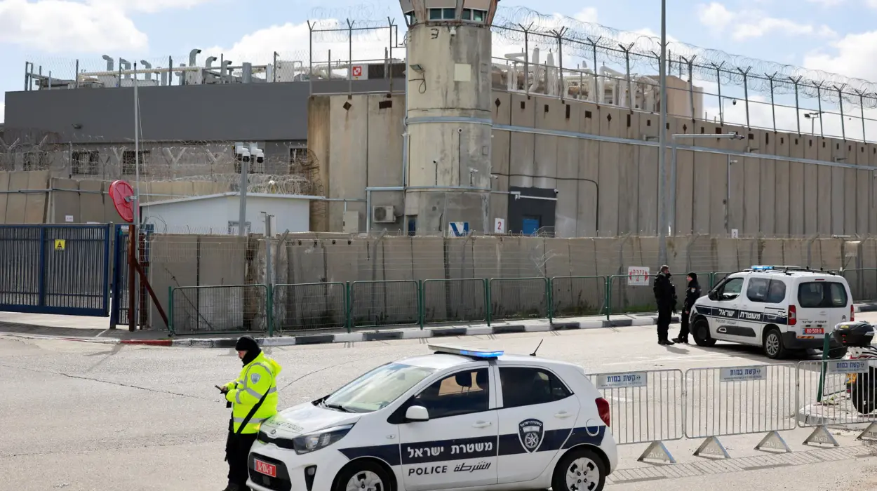 Only 1 in 4 Gaza prisoners are fighters, Israel says