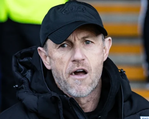 Oxford United sack Gary Rowett with club stuck in Championship relegation zone