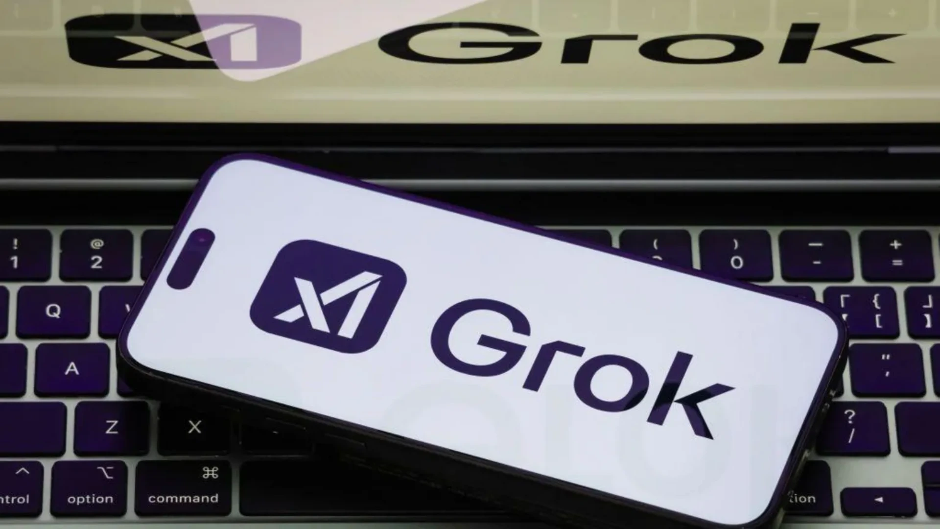 PM Keir Starmer questions X on AI deepfakes during PMQs today