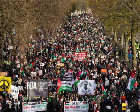 PM Rishi Sunak Calls for Campus Peace Amid Gaza Protests
