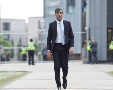 PM Rishi Sunak Suggests Sanctions for Those Rejecting National Service