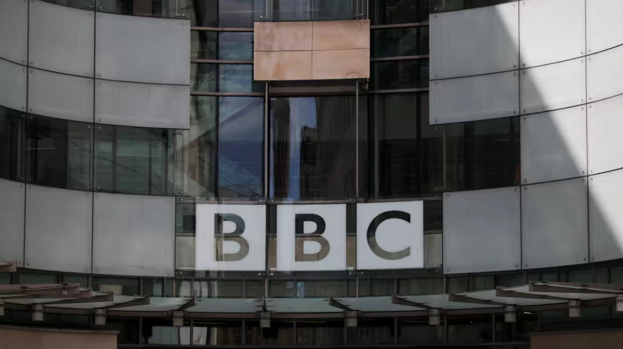 PM Starmer affirms commitment to BBC licence fee