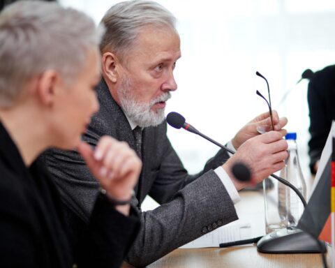 Pakistan mediation diplomacy takes place in Islamabad negotiations