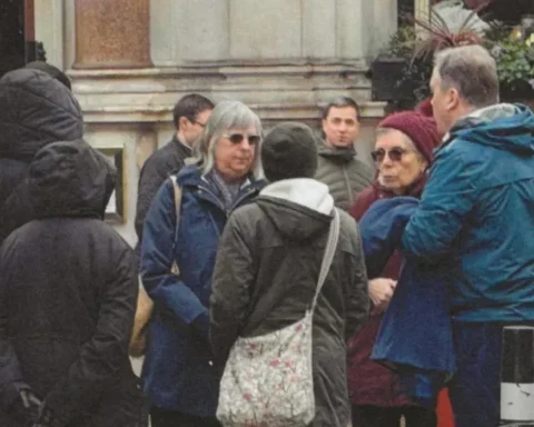 Perry confronted over Croydon Carers’ Centre closure