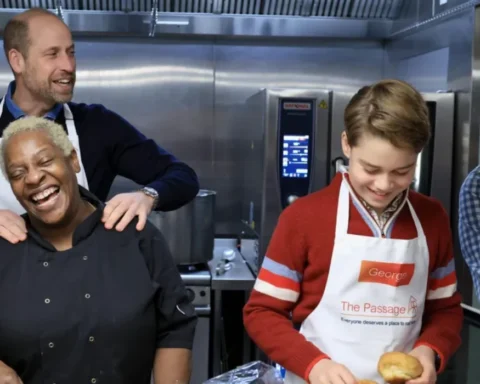 Prince William brings Prince George to help at homeless shelter