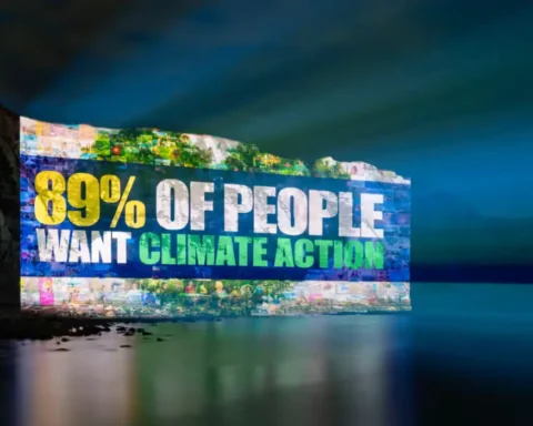 Public rallies MPs for urgent climate action