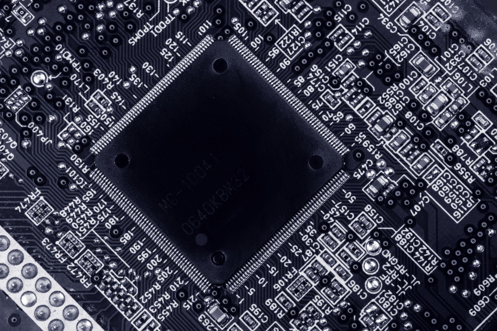 Global Chip Race Heats Up as Samsung Targets New Foundry Clients Brussels 2026 3 chip foundry competition inside Samsung Electronics semiconductor fabrication plant with advanced logic chips