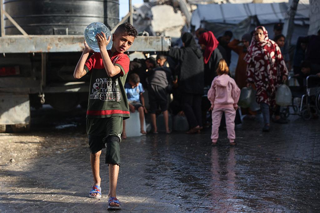 1 Gaza health risks linked to contaminated drinking water in Gaza City neighborhoods