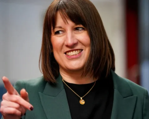 Rachel Reeves accepts theatre tickets worth £276