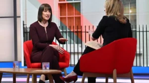 Rachel Reeves backs plans for third Heathrow runway