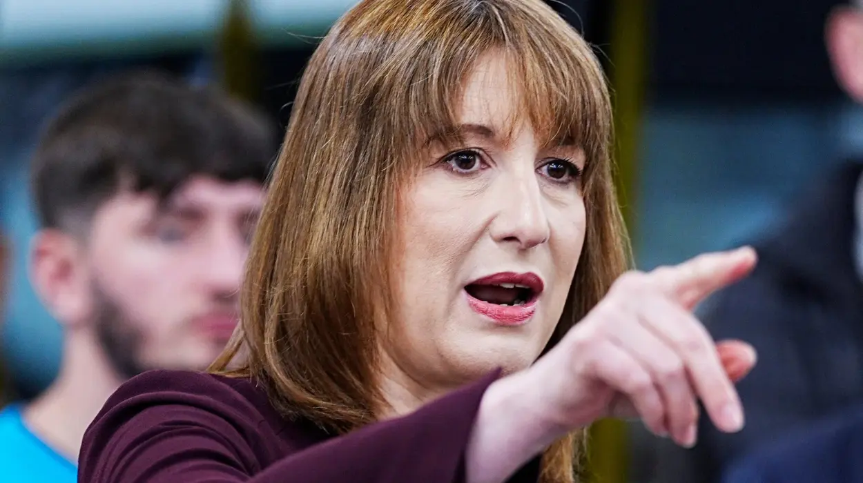 Rachel Reeves plans VAT threshold rise to boost economy
