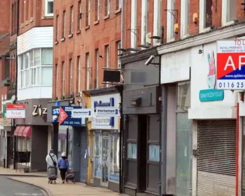 Rachel Reeves says economy stuck as rates review continues