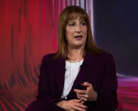 Rachel Reeves urged to cut pension lump sum to £100k