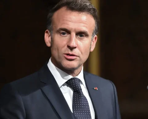 Robert Jenrick says France can stop boats