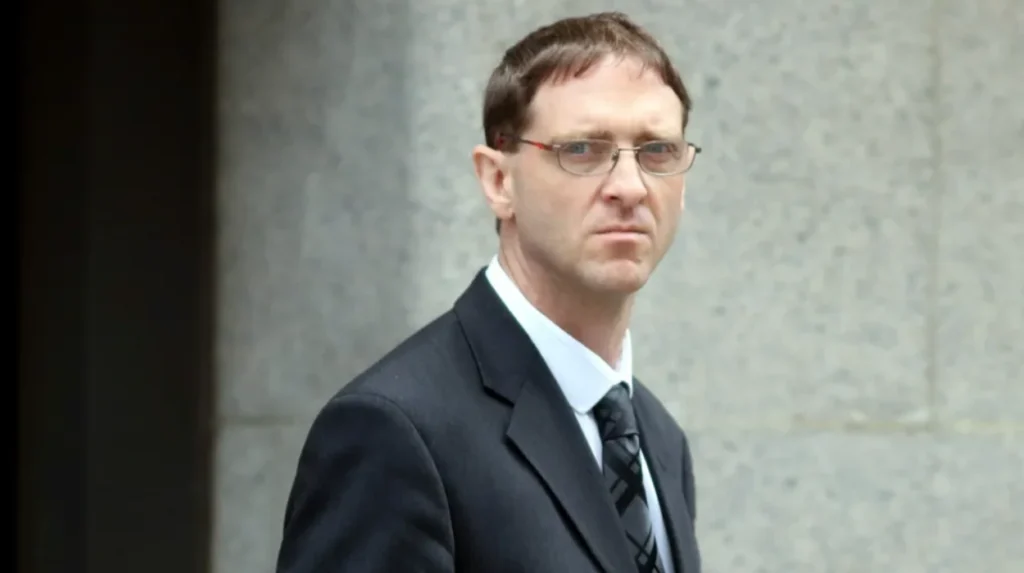 Robert Rhodes jailed for life after manipulating child in wife's 2016 murder