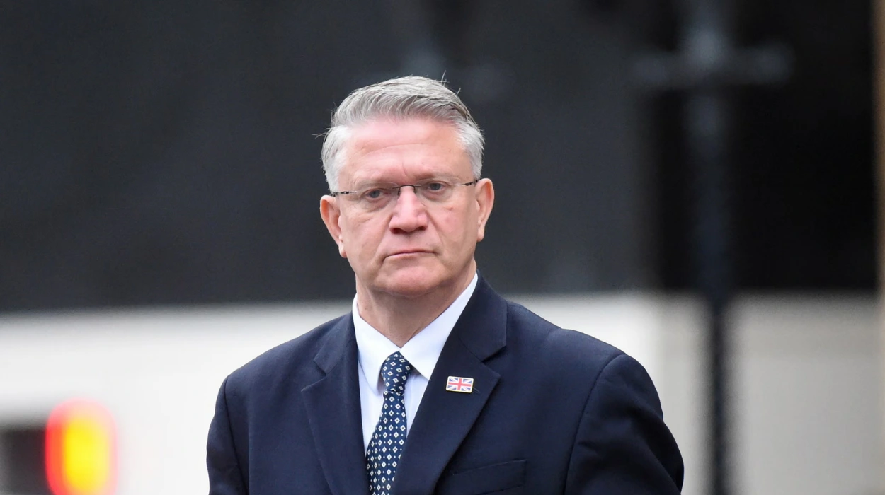 Rosindell defection announcement detailed statement content