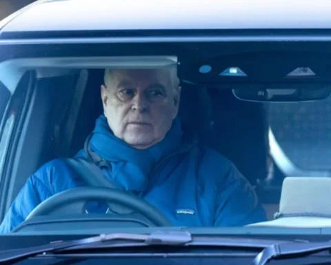 Royal Family greet crowds after Christmas Day service