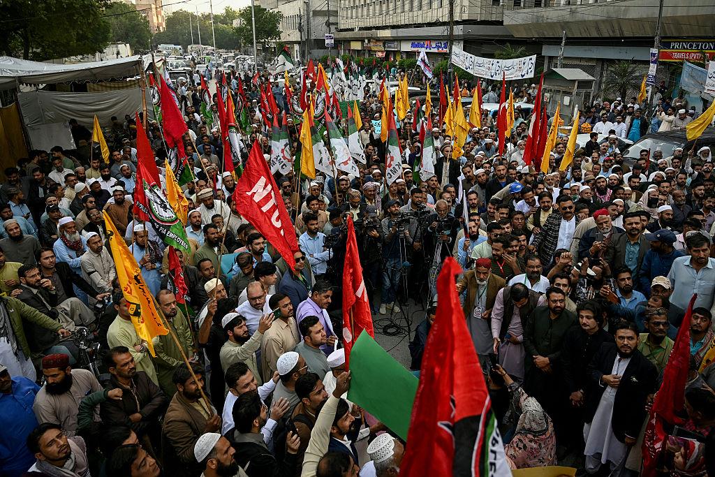 Khamenei Death Reaction Sparks Nationwide Demonstrations and Security Alerts Pakistan Iraq 2026 3 Religious gathering in Najaf linked to Khamenei death reaction 2026