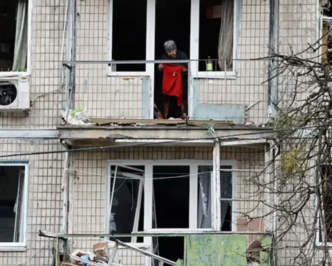 Russia strikes Ukraine’s energy infrastructure following Miami peace talks