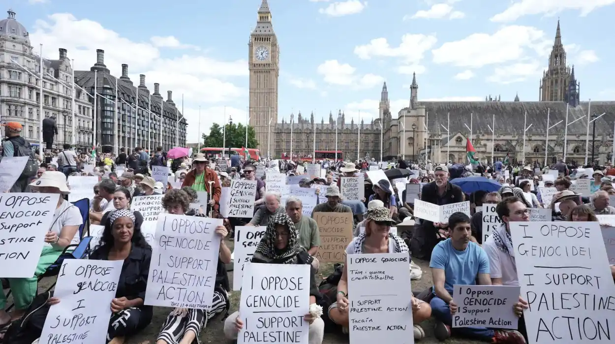 Seven in 10 Labour members reject Palestine Action ban