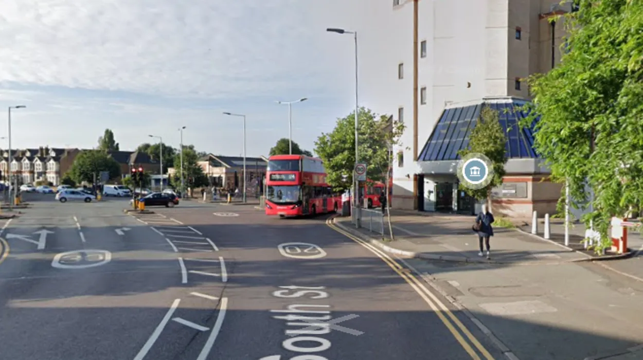 South street Romford fight sends two to hospital