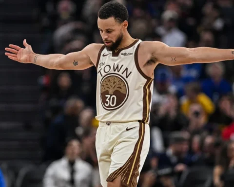 Stephen Curry leads second-half surge in Warriors’ 120-97 win over Magic