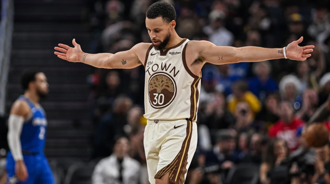 Stephen Curry leads second-half surge in Warriors’ 120-97 win over Magic