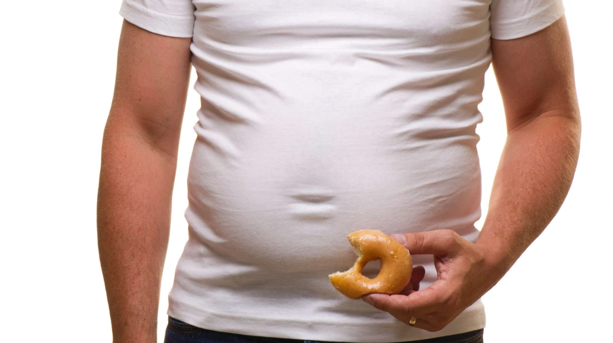Study finds excess belly fat linked to heart damage in men