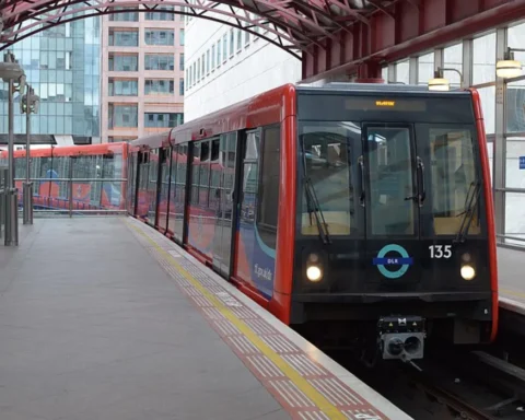 TfL rejects DLR night service extension to Lewisham