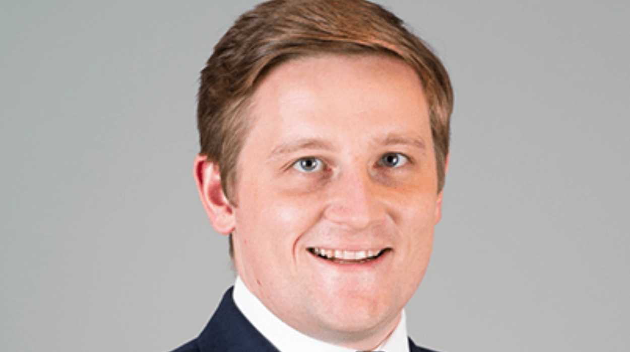 Tory Hammersmith councillor quits post after fatherhood