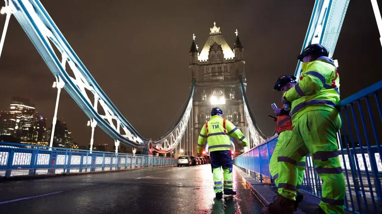 Tower Bridge’s Construction and Significance