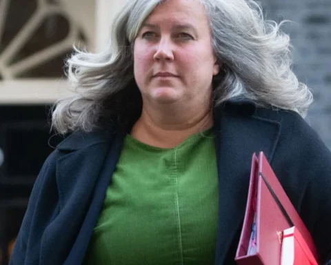 Transport Secretary Heidi Alexander backs Heathrow M25 move for third runway