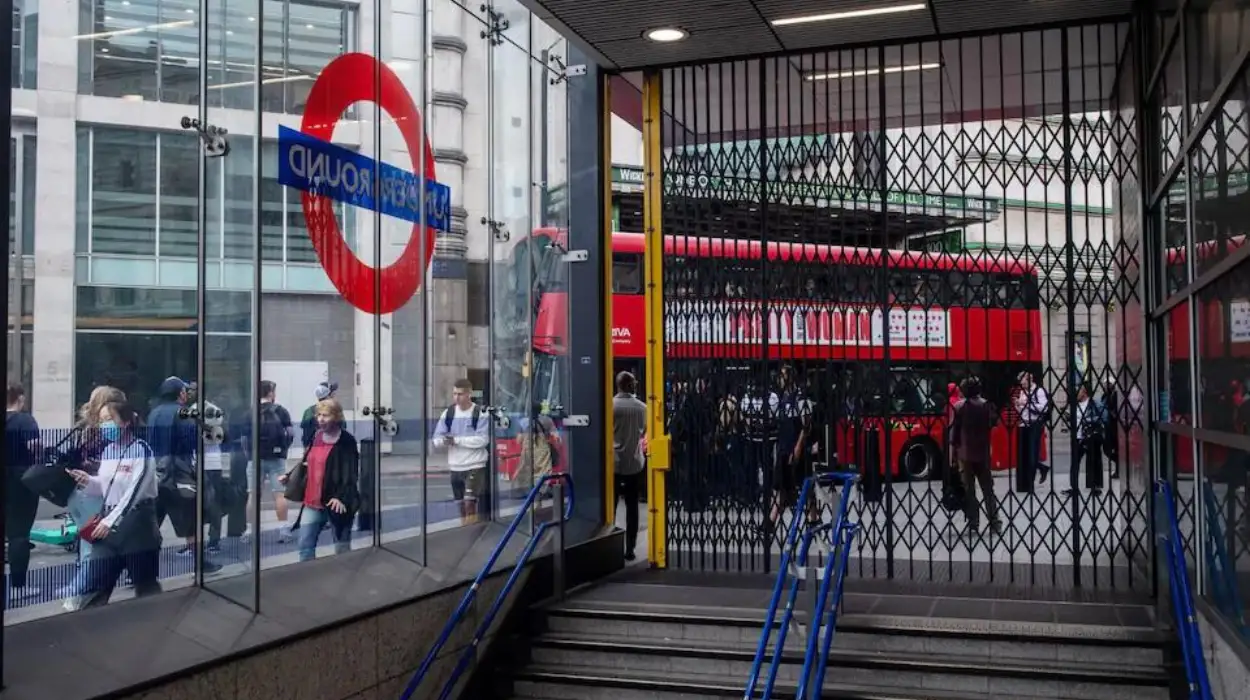 Tube drivers consider strike action over pay dispute with TfL