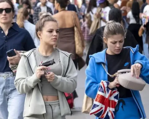 UK Consumer Confidence Falls Sharply Amid Concerns Over Painful Budget