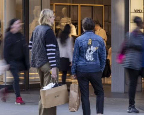 UK Economic Growth Stalls Amidst Impact of Elevated Interest Rates
