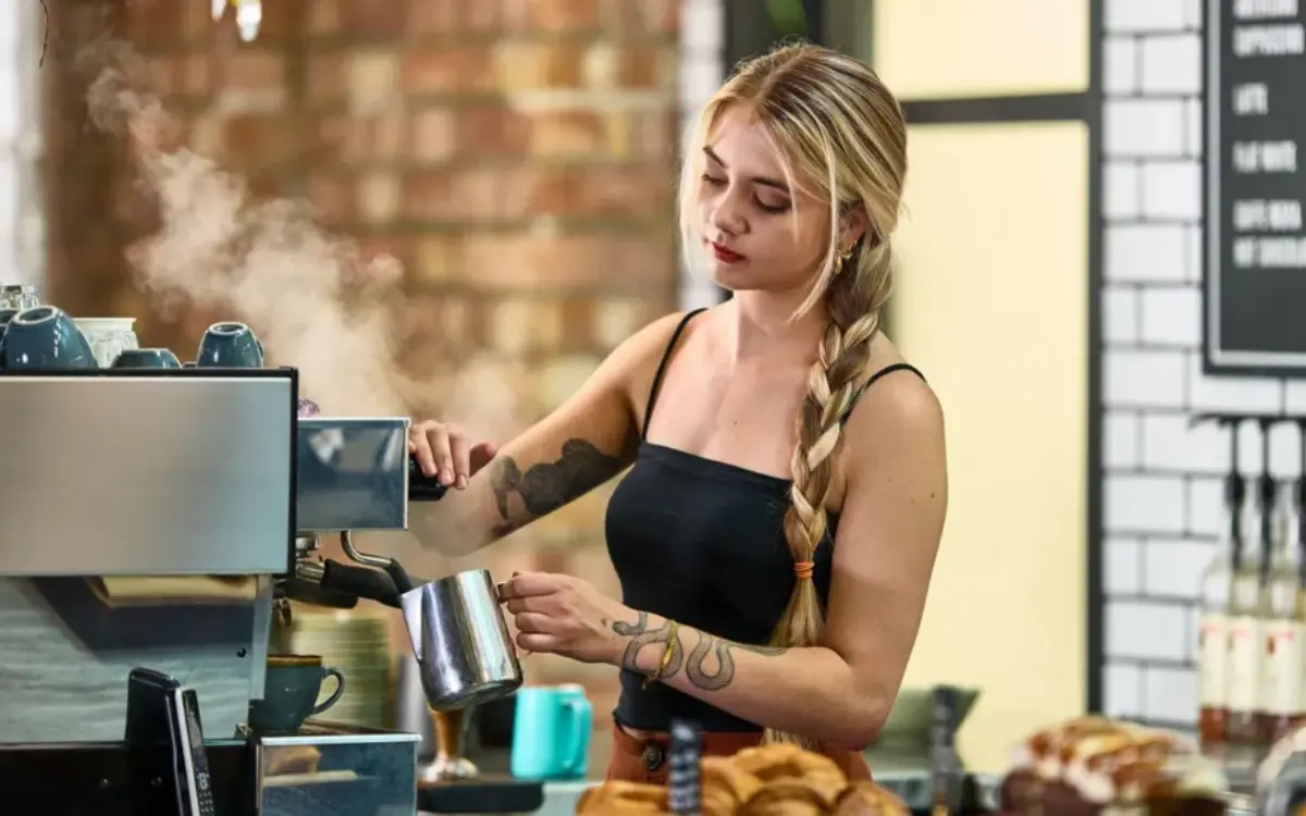 UK GDP rises 0.1% in August ahead of Budget