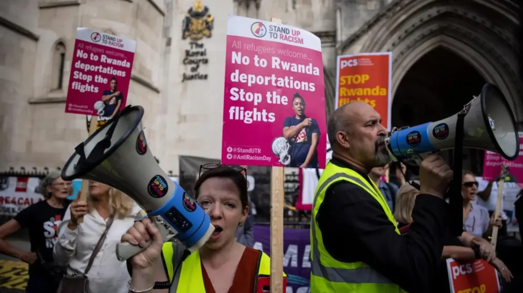 UK Government Plans Raids to Detain Migrants for Rwanda Deportation