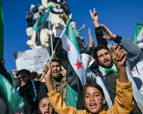 UK Home Office freezes 6,600 Syrian asylum applications