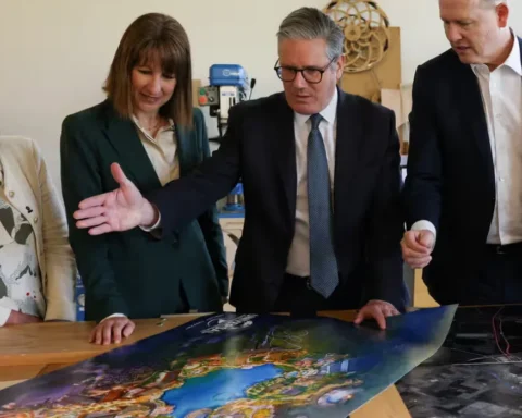UK confirms £500m push for Universal park plan