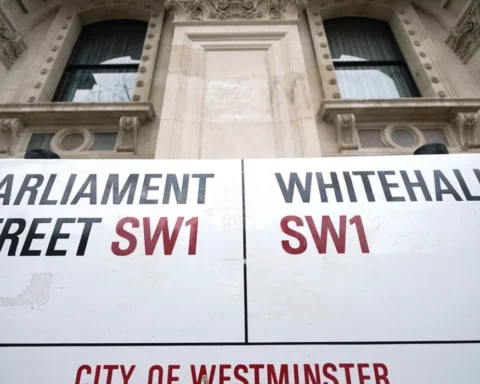 UK debt reaches highest level since 1961