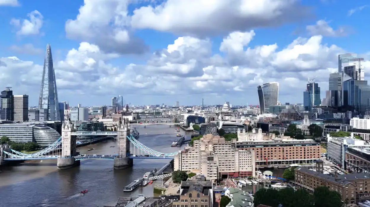UK economy forecast to grow faster than major peers