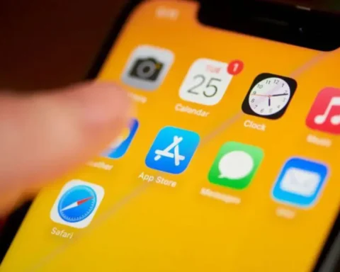 UK government to act on Apple, Google over app store power