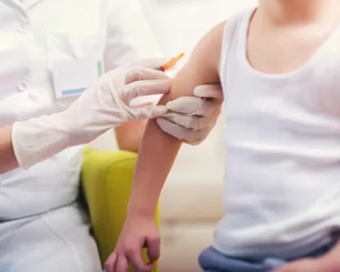 UK health agency urges parents to vaccinate kids against measles before new school term