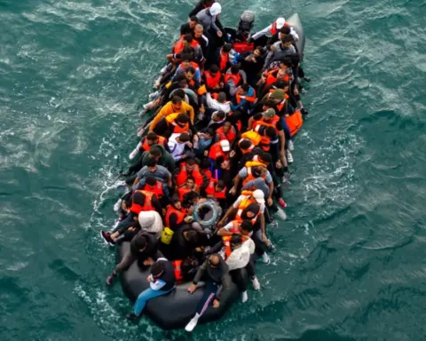 UK targets people smugglers with tough travel and phone bans