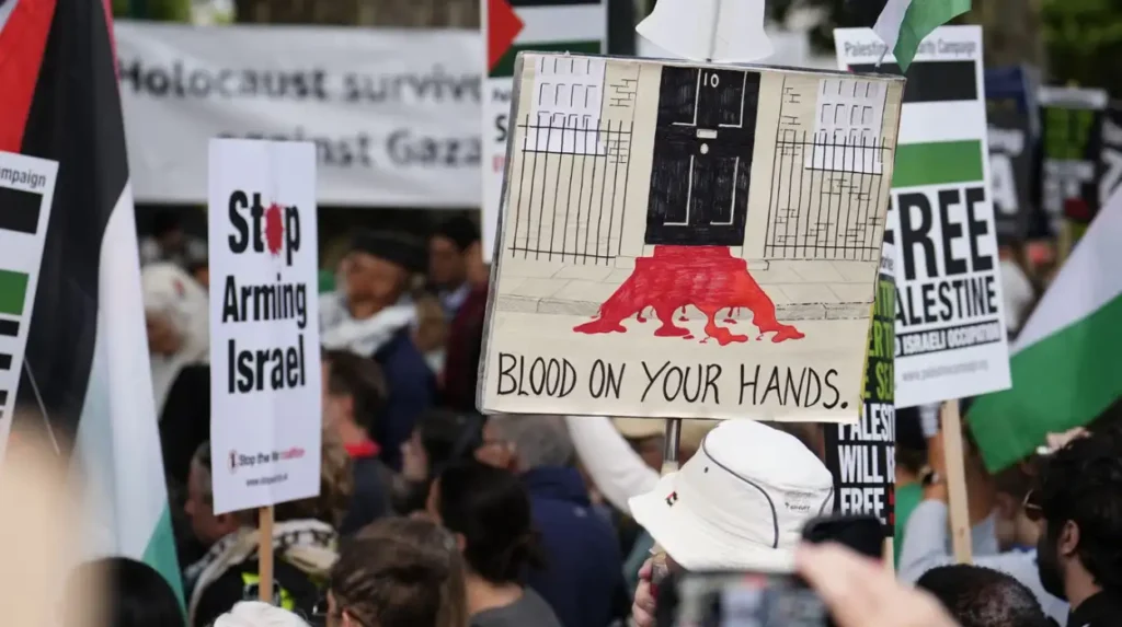 UK urged to broaden police powers on pro-Palestine protests