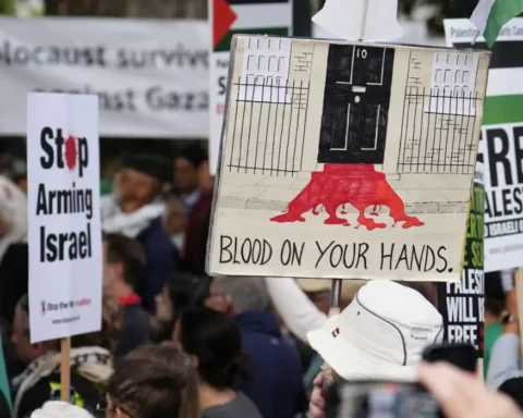 UK urged to broaden police powers on pro-Palestine protests