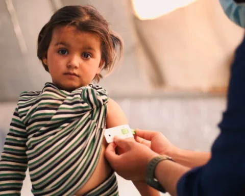 UK welcomes first group of severely ill Gaza children for NHS care