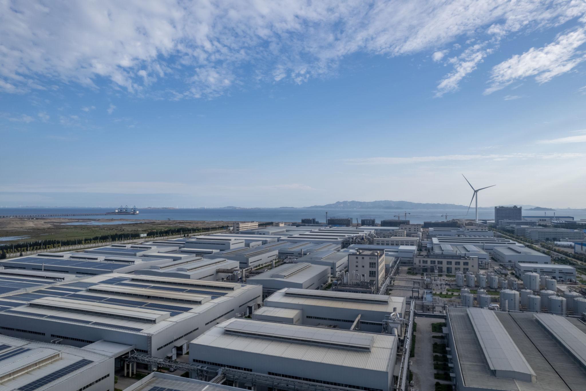 US China Trade Tensions Rise as Beijing Weighs Solar Export Curbs 2 US China trade tensions rise as China considers export restrictions on solar equipment